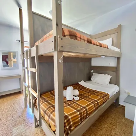 アパートホテル Afroditi