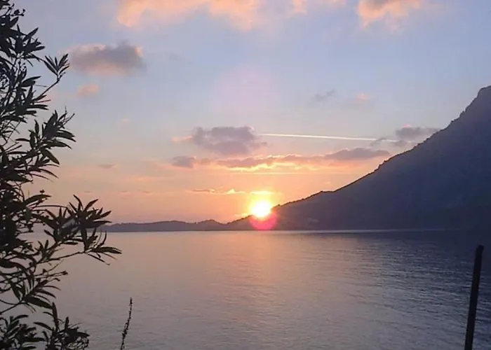 Afroditi And شقة فندقية 2*