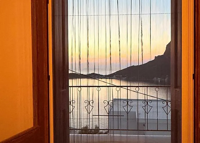 Afroditi And 2* Масурион